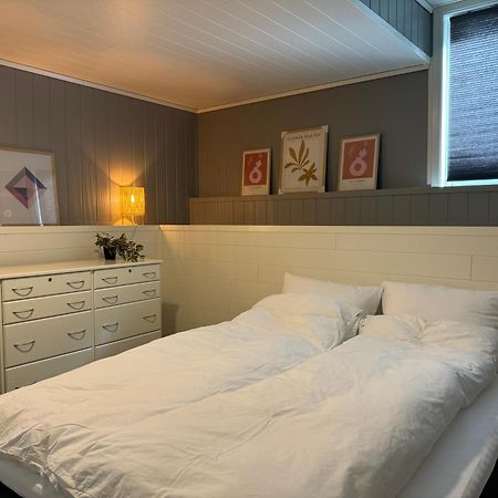 Small Apartment In The Harbour Of Jorpeland Bagian luar foto
