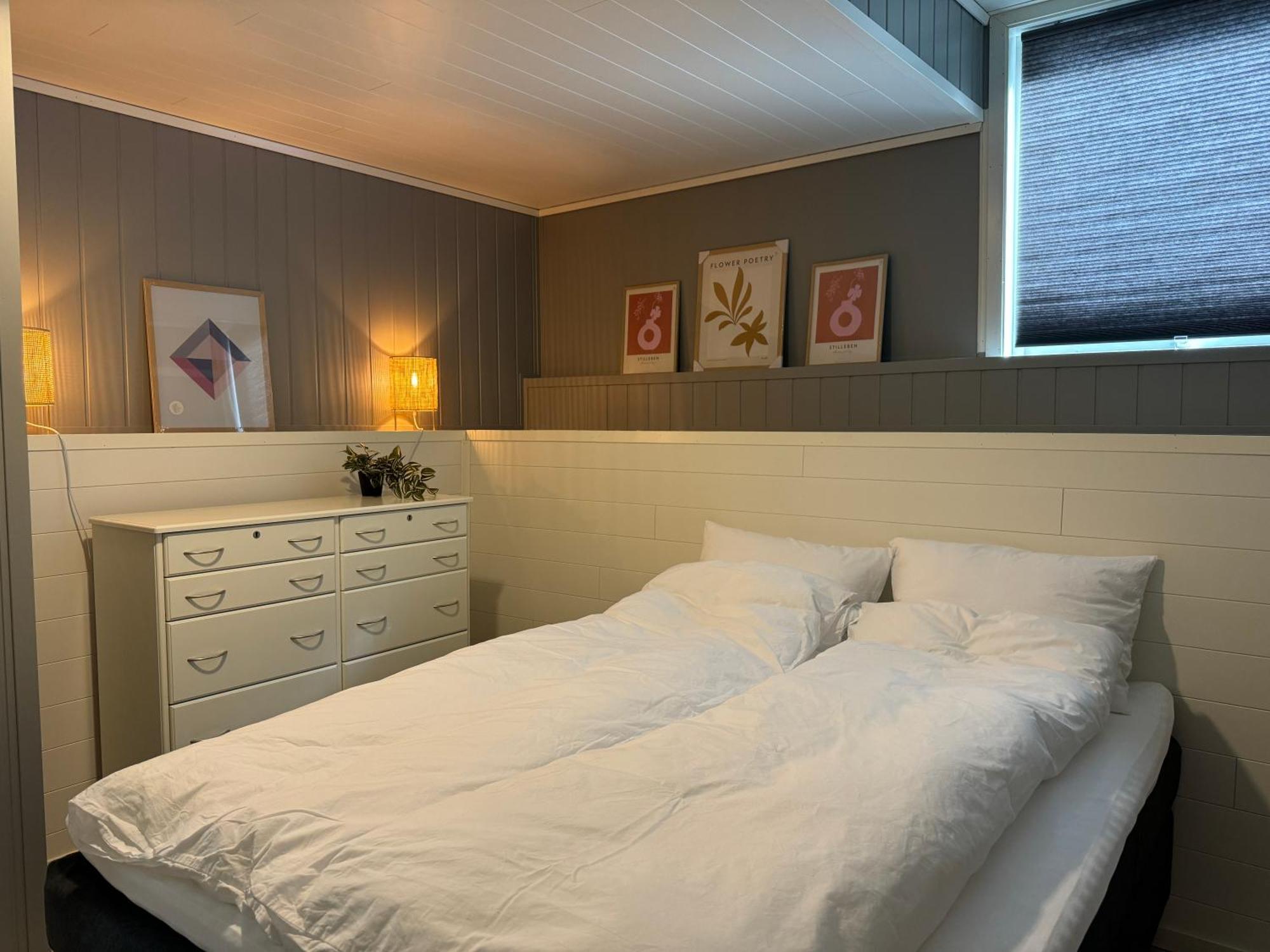 Small Apartment In The Harbour Of Jorpeland Bagian luar foto